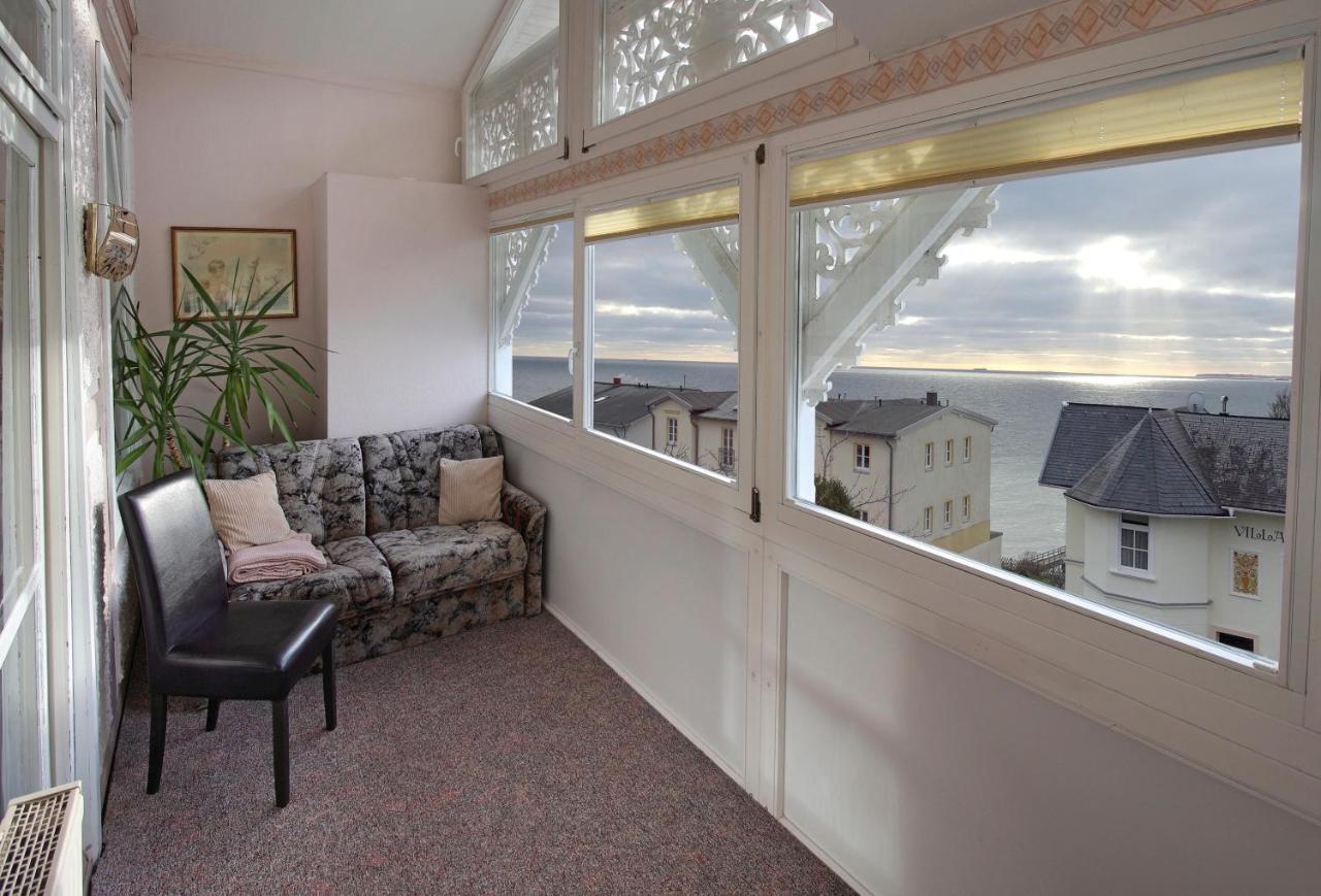 Villa Ostseelilie - Appartements Mit Balkon Und Meerblick Сасниц Екстериор снимка