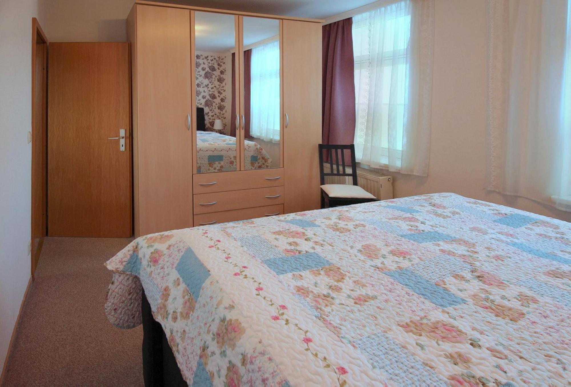 Villa Ostseelilie - Appartements Mit Balkon Und Meerblick Сасниц Стая снимка