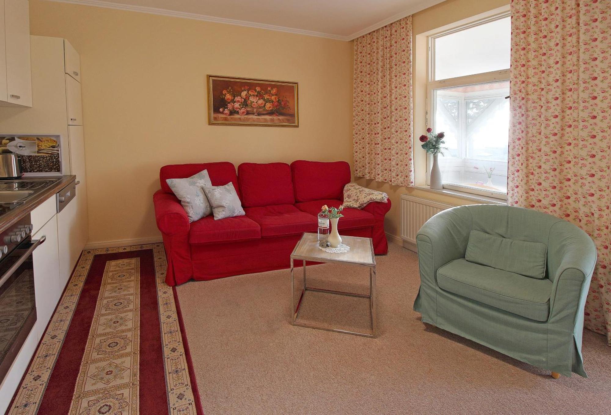 Villa Ostseelilie - Appartements Mit Balkon Und Meerblick Сасниц Стая снимка